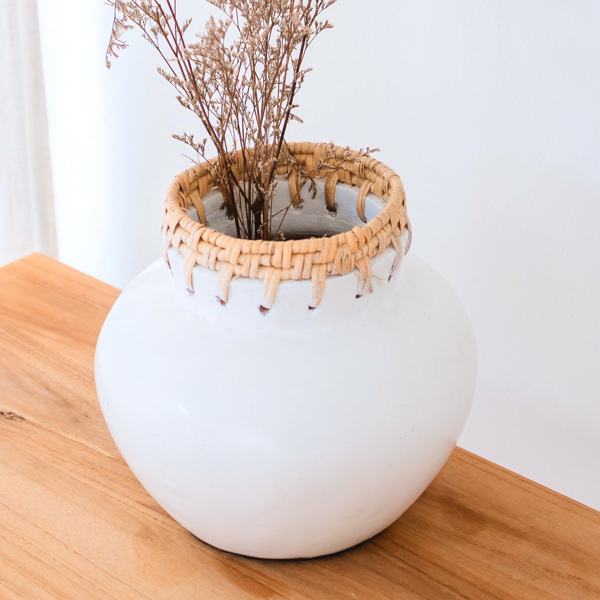 Bota Witte Ronde Vaas met Decoratie