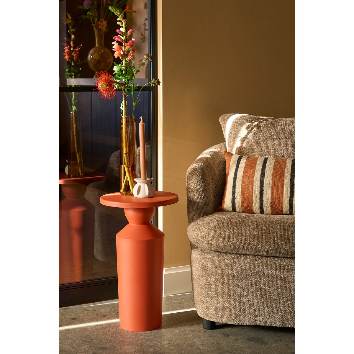Rowan Bijzettafel H51 x Ø30 cm Metaal Oranje