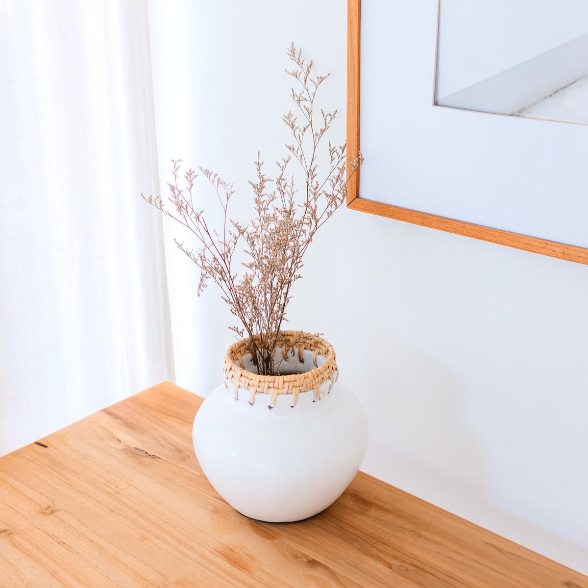 Bota Witte Ronde Vaas met Decoratie