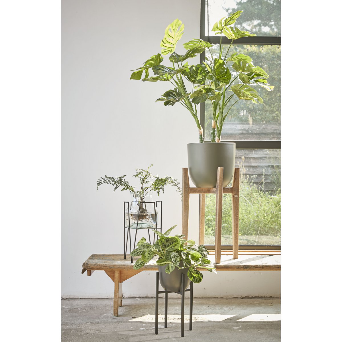 Terra Plantenstandaard L25 x B25 x H38 cm Metaal Zwart