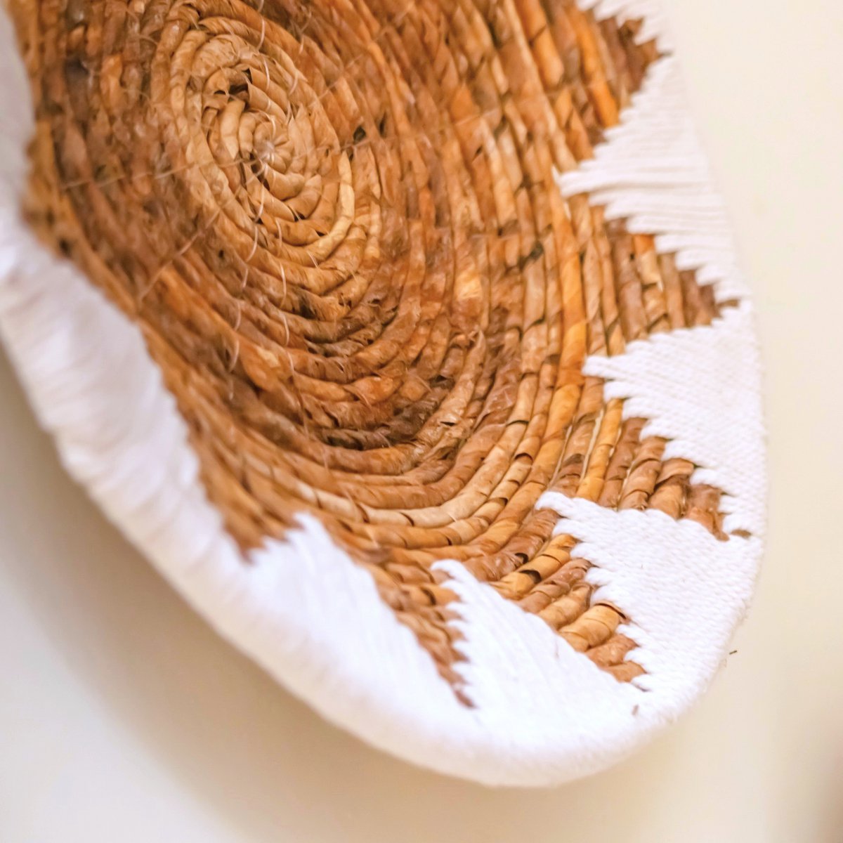 Indira BOHO Geweven Wanddecoratie | Decoratieve Schaal 2 maten
