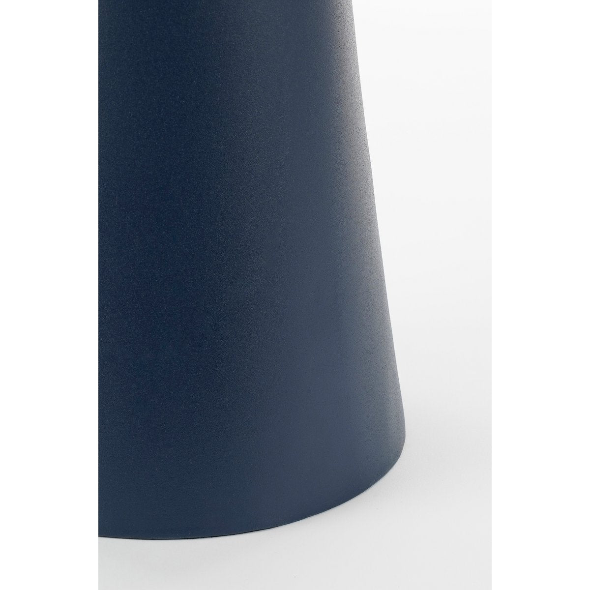 Coneo Bijzettafel H49 x Ø25 cm - FSC 100% - Metaal - Donkerblauw