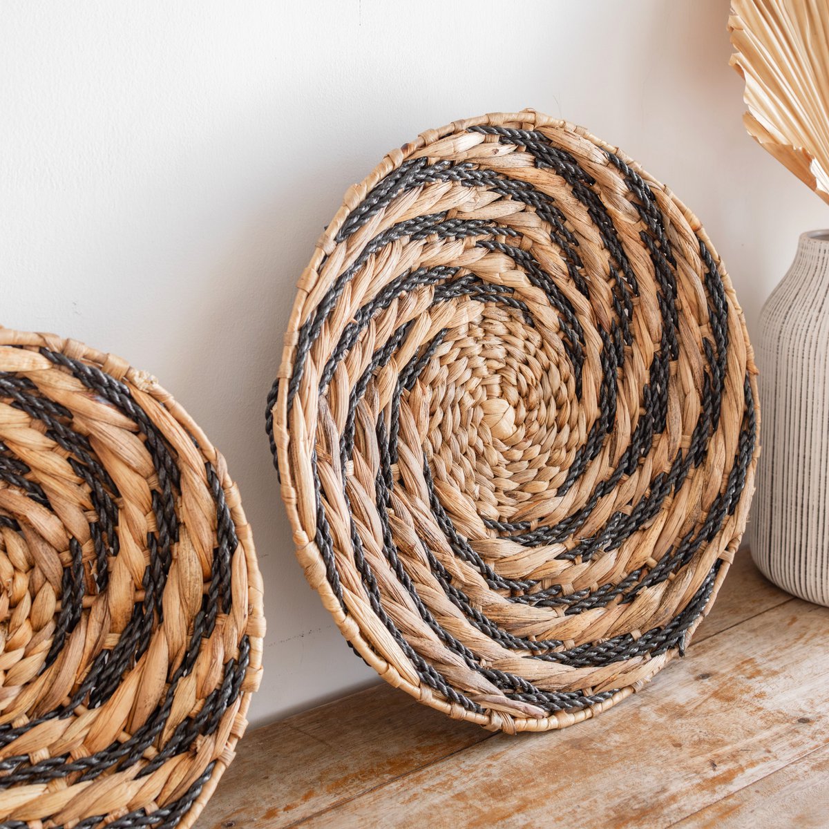 Biasa Ronde wandmand of decoratieve schaal van waterhyacint 2 maten