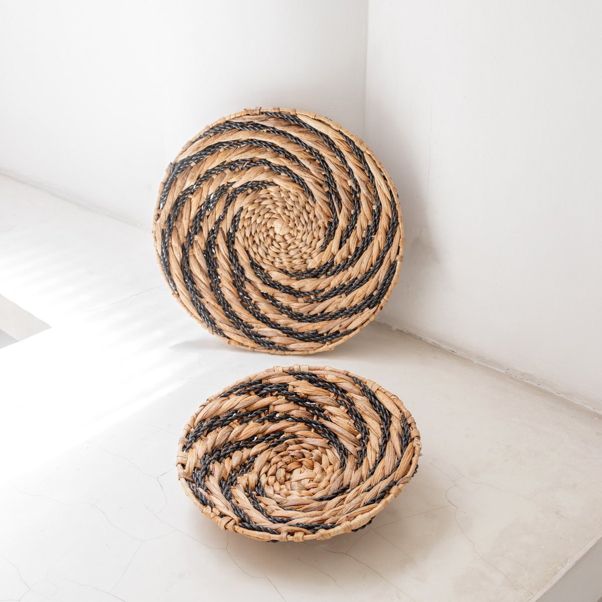 Biasa Ronde wandmand of decoratieve schaal van waterhyacint 2 maten