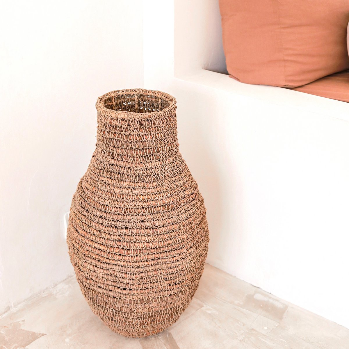 Kayla Geweven Raffia BOHO Vaas in fles vorm