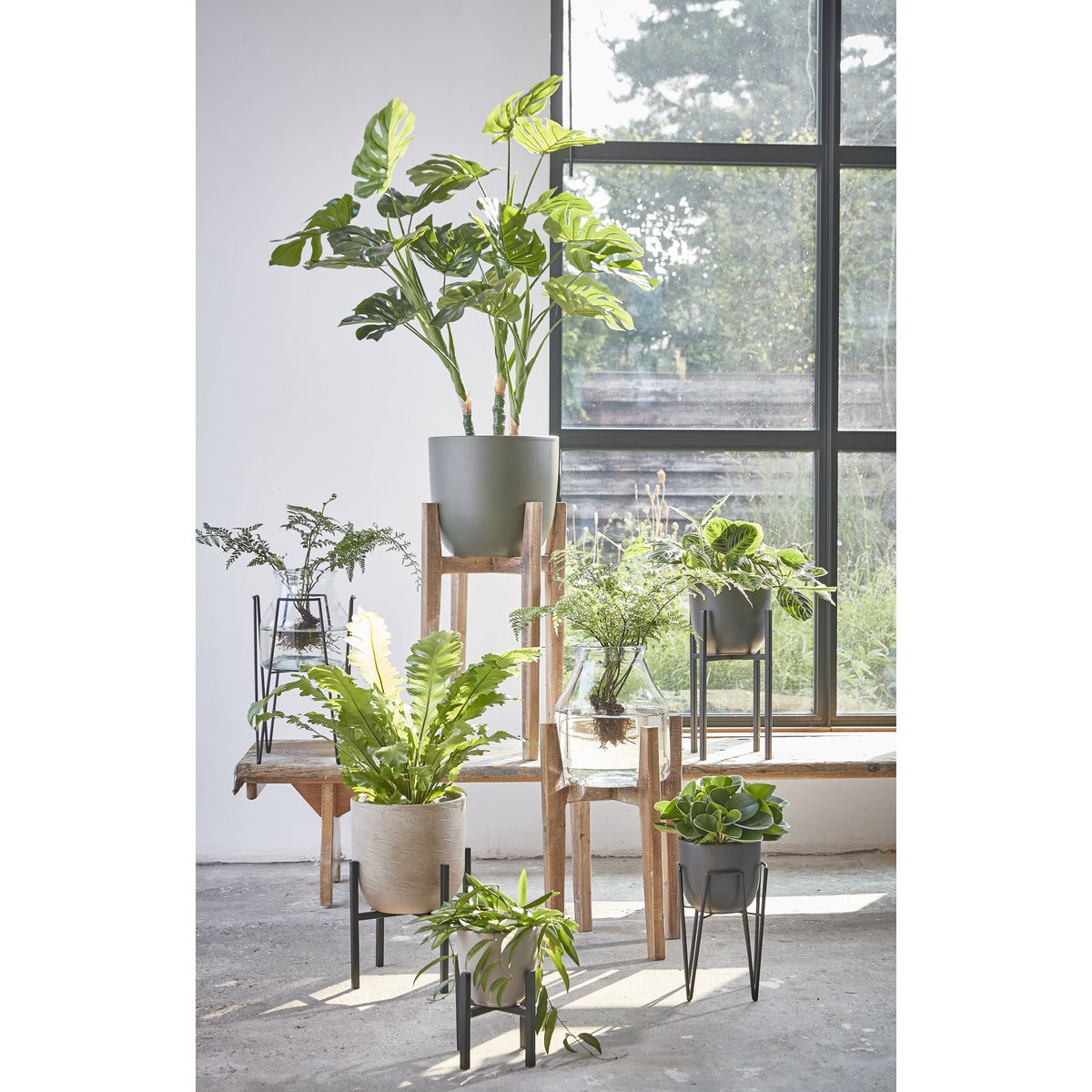 Terra Plantenstandaard L25 x B25 x H38 cm Metaal Zwart