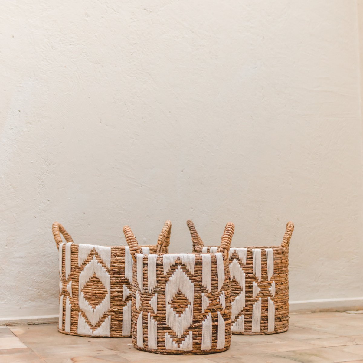 Sari Opbergmand | Plantenmand gemaakt van Bananenvezel met Macramé-patroon Katoen