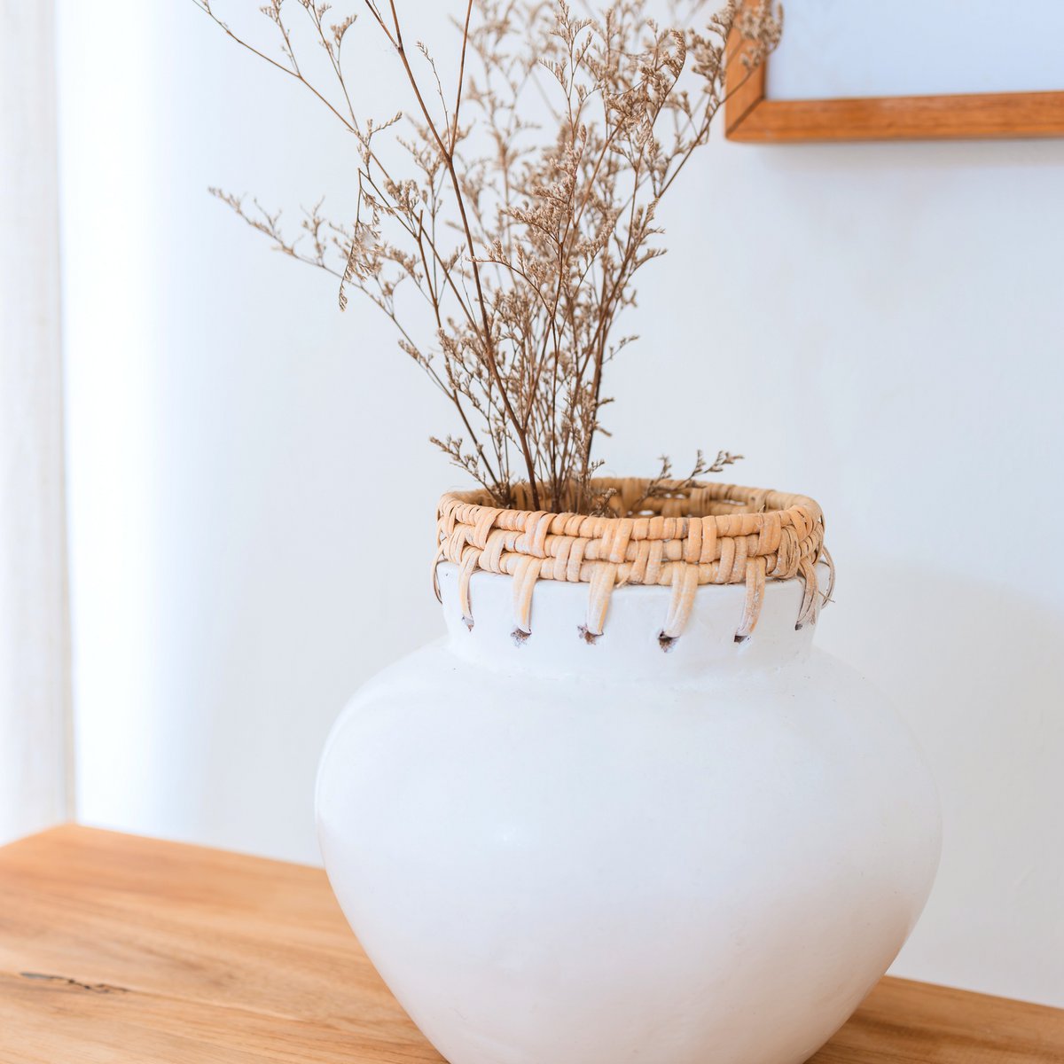 Bota Witte Ronde Vaas met Decoratie